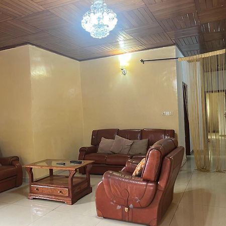 Appartement Moderne De 120M2, Dote De Cameras De Surveillance, Quartier Residentiel, Nkomo Maetur, Yaoundé Εξωτερικό φωτογραφία